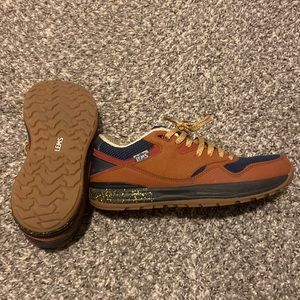 Lens low cut everyday shoes